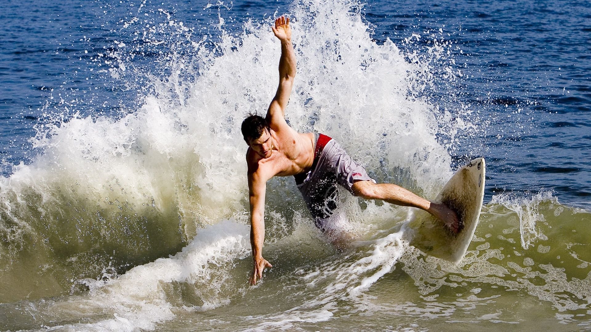 “医”路拼搏“乒”出精彩——我院在市直卫健系统职工乒乓球赛中喜获佳绩