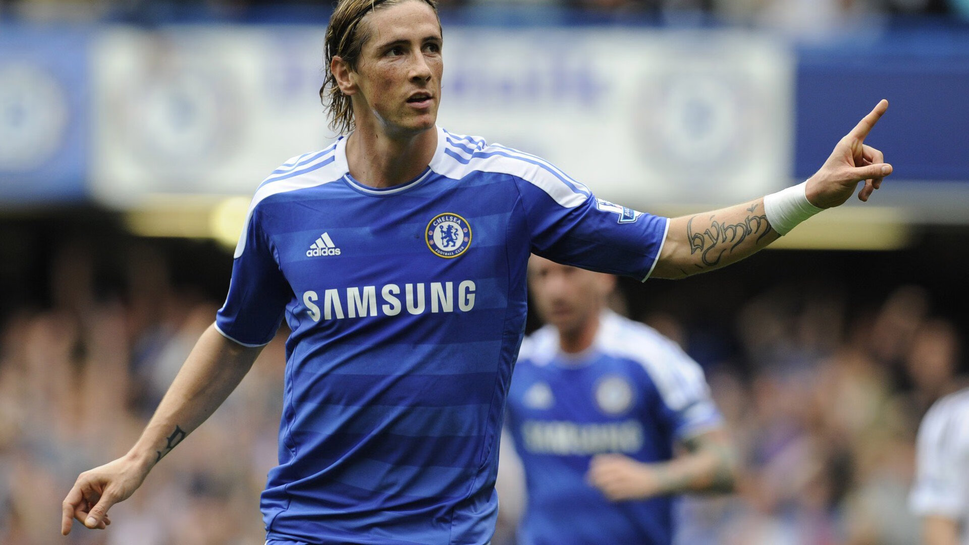 球队阵容优化推动战术升级，提高球队